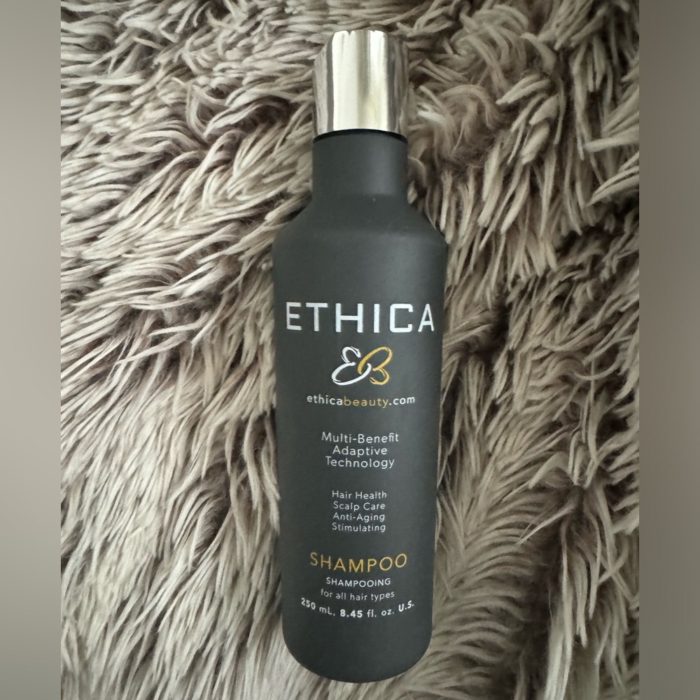 ANTI-AGING SHAMPOO
by Ethica